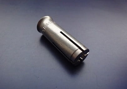 Kotwa kwasoodporna A4 z trzpieniem wbijanym